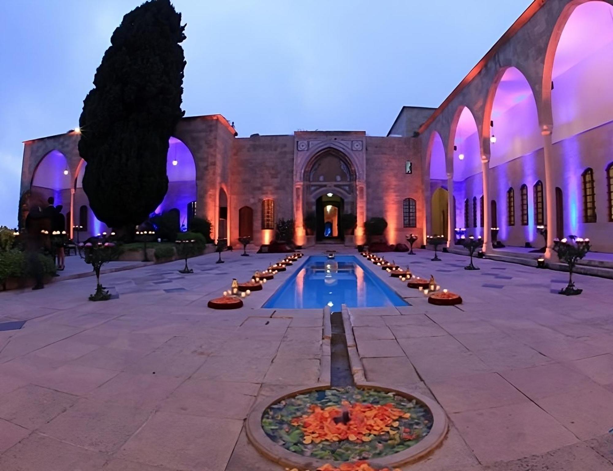 Mir Amin Palace Beit ed-Dine Exteriör bild